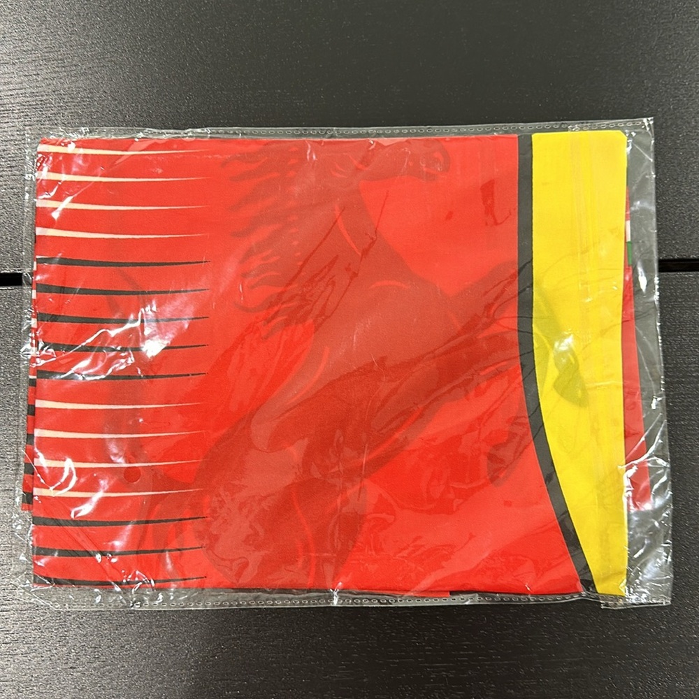 Ferrari Racing Flag - Picture 4 of 4